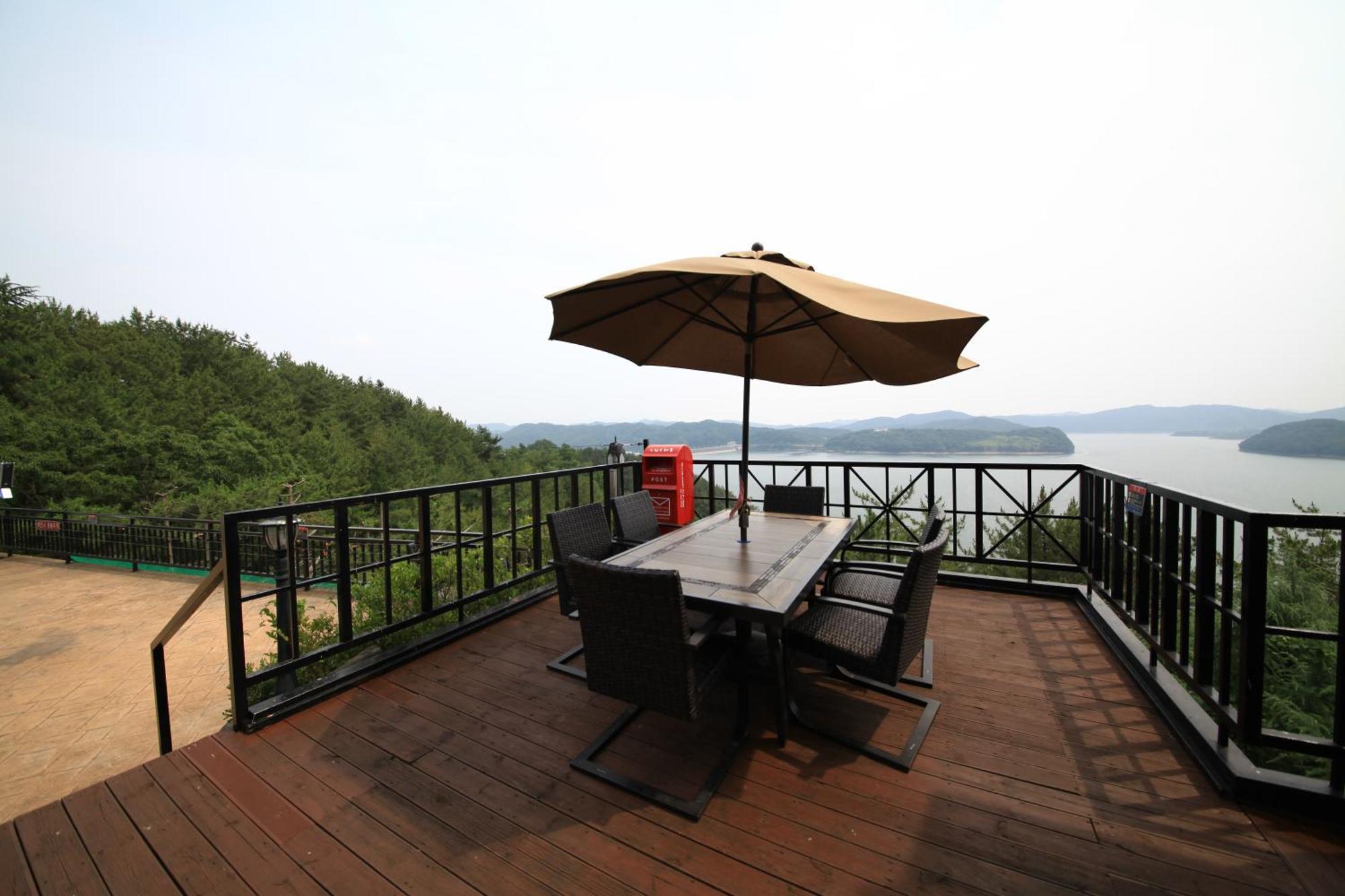 Asia Lakeside Hotel Jinju Exteriör bild